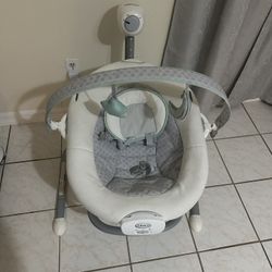 Graco 2 en 1 columpio y mecedora for Sale in Donna TX OfferUp