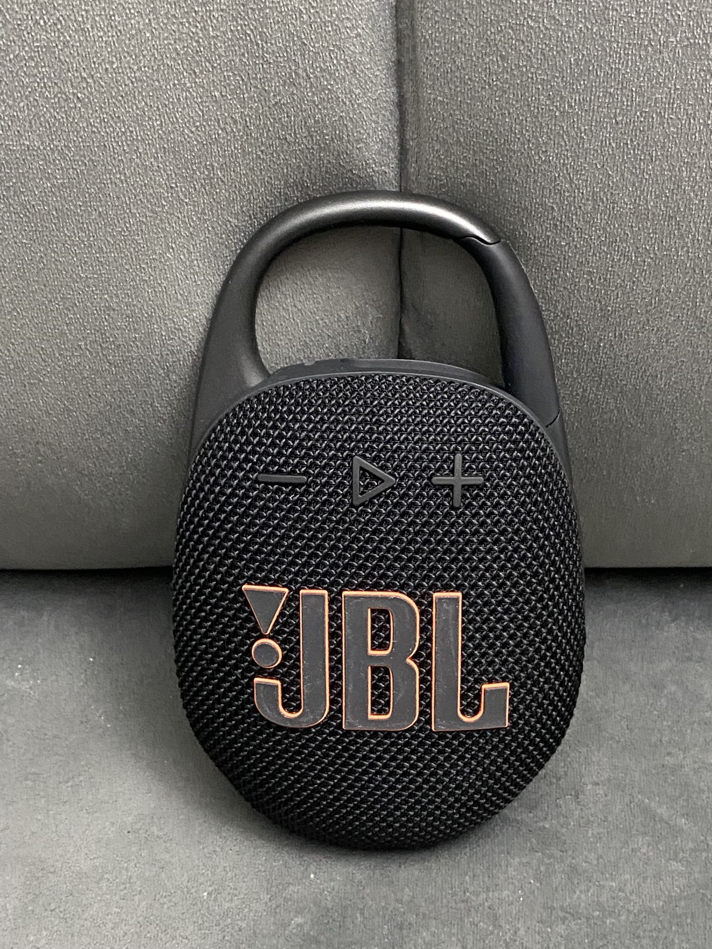 JBL Clip 5 Wireless Bluetooth speaker