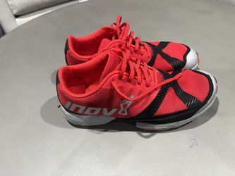 Invo Men Size 9 Shoes