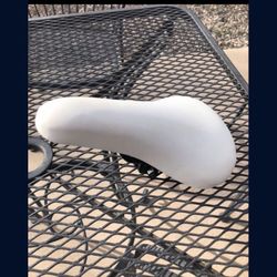 WHITE VISCOUNT CUSHION SEAT 