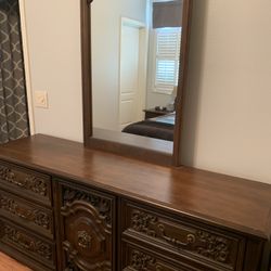 King Bedroom Set (Just reduced)