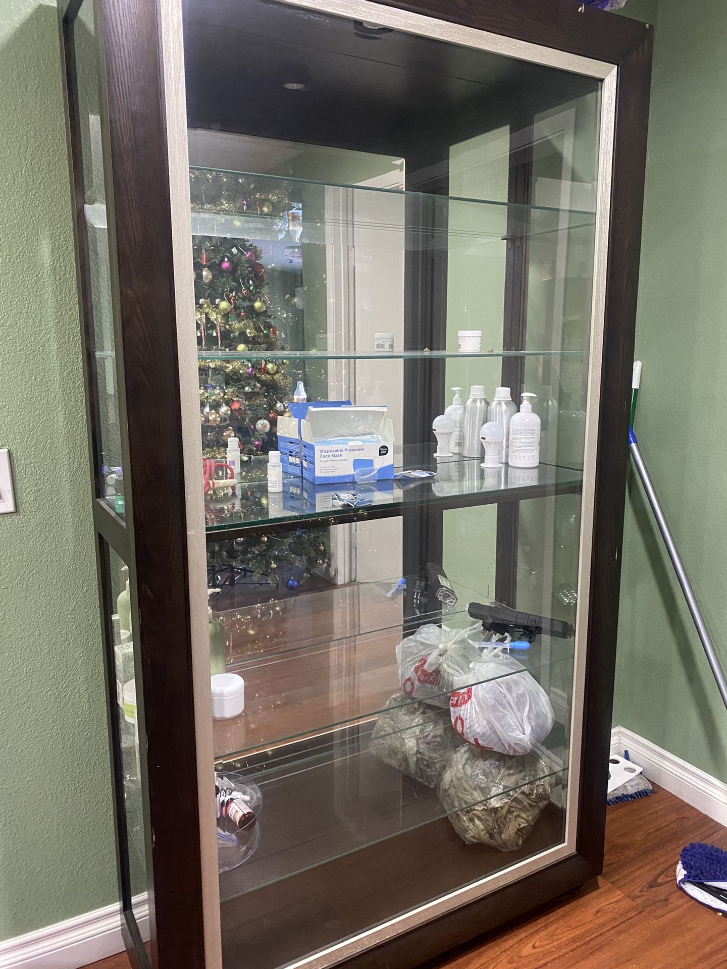 Glass Display