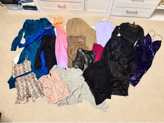Women’s clothes S and XS name brand grab bag