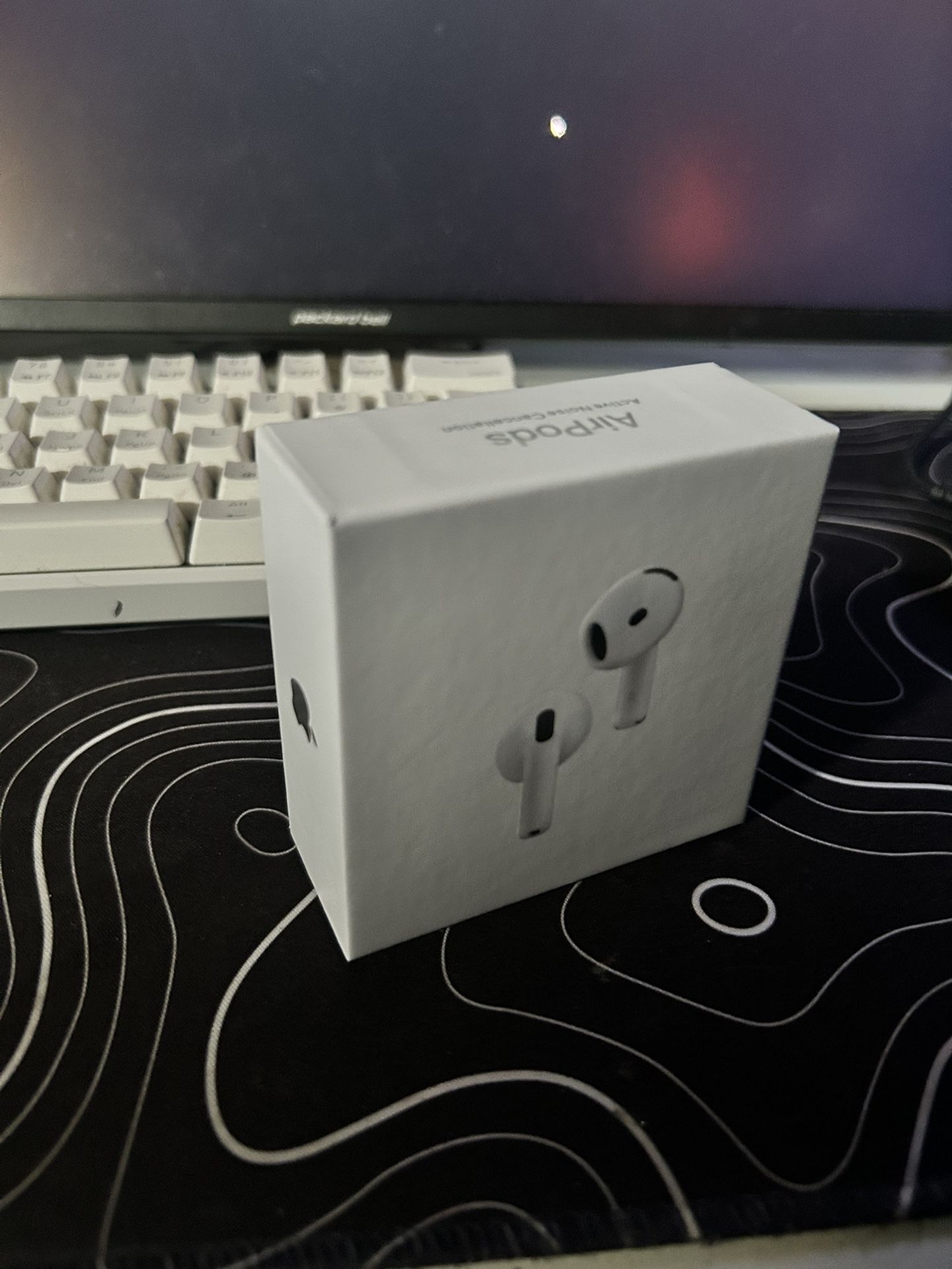 Airpods 4 with ANC