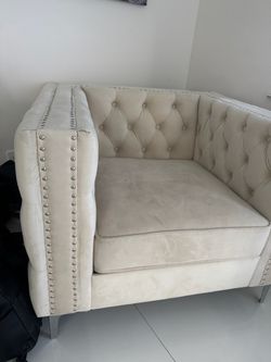 Accent chair