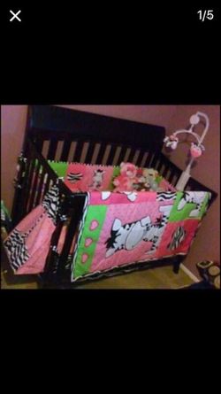 4 In 1 convertible crib