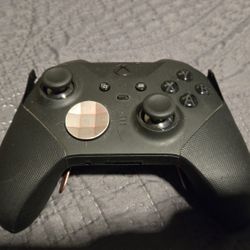Xbox Elite Series 2 Controller (Controller Only)