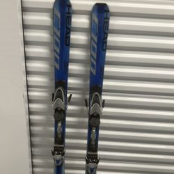Head C100 Power Jacket 156 cm Skis, Tyrolia SL10 Bindings Clean Looking. Used in good condition with some cosmetic blemishes. These blemishes are in t
