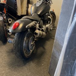 2010 Triumph Thunderbird 1600 Great Summer Beach Bike 13k Miles Runs Great Shifts Great Tires Like New  Was $24k Now $4k OBO 