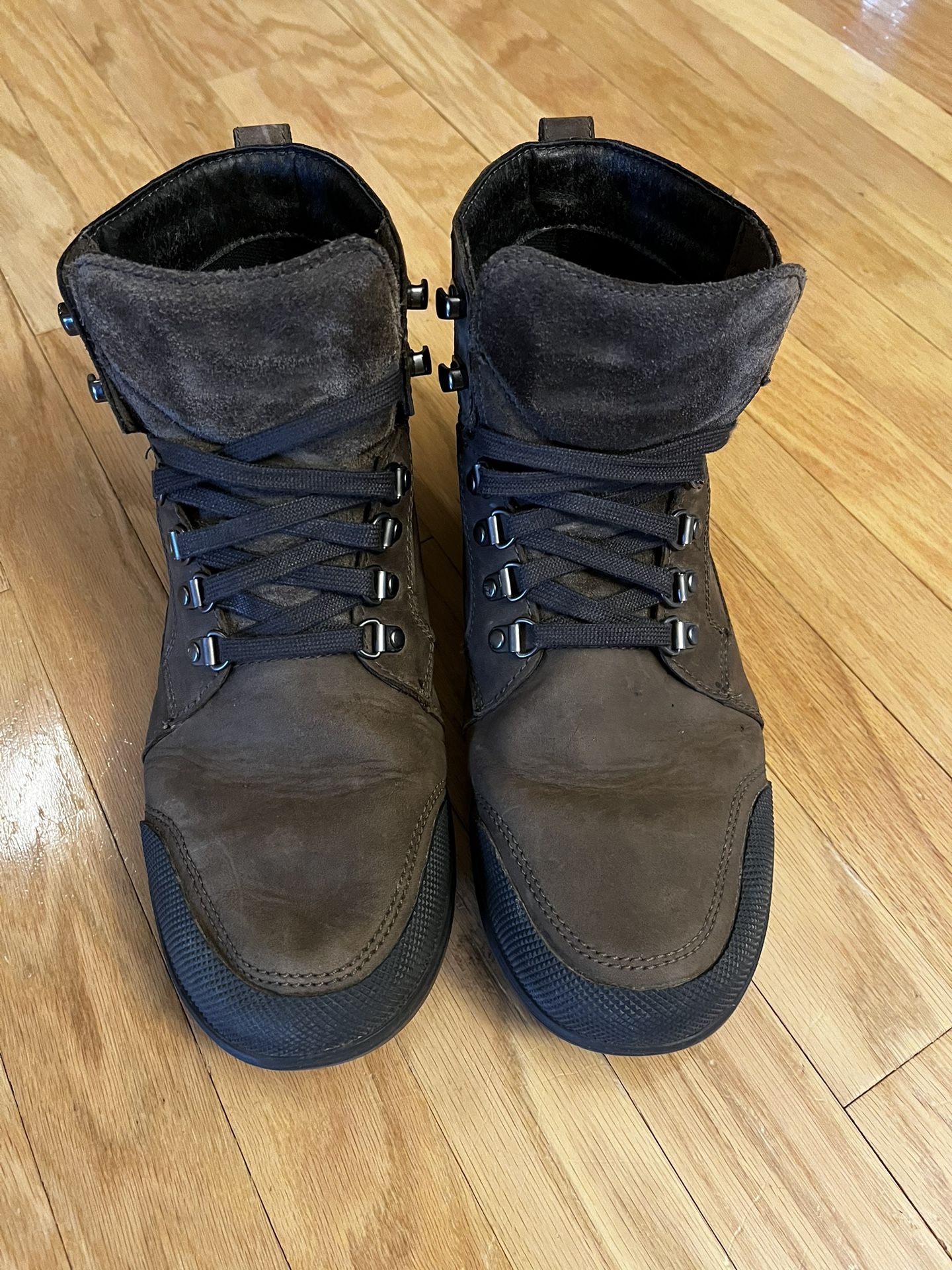 Sorel Boots Size 9