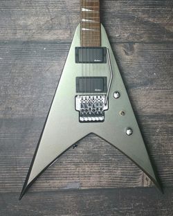 Jackson flying v Electric Guitar  !! $300 or best offer !!