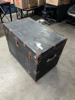 Antique trunk EXCELSIOR Stanford conn