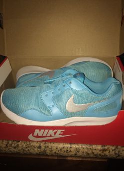Running shoes