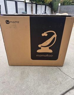 4moms MamaRoo4 Multi-Motion Infant Swing Seat Bluetooth