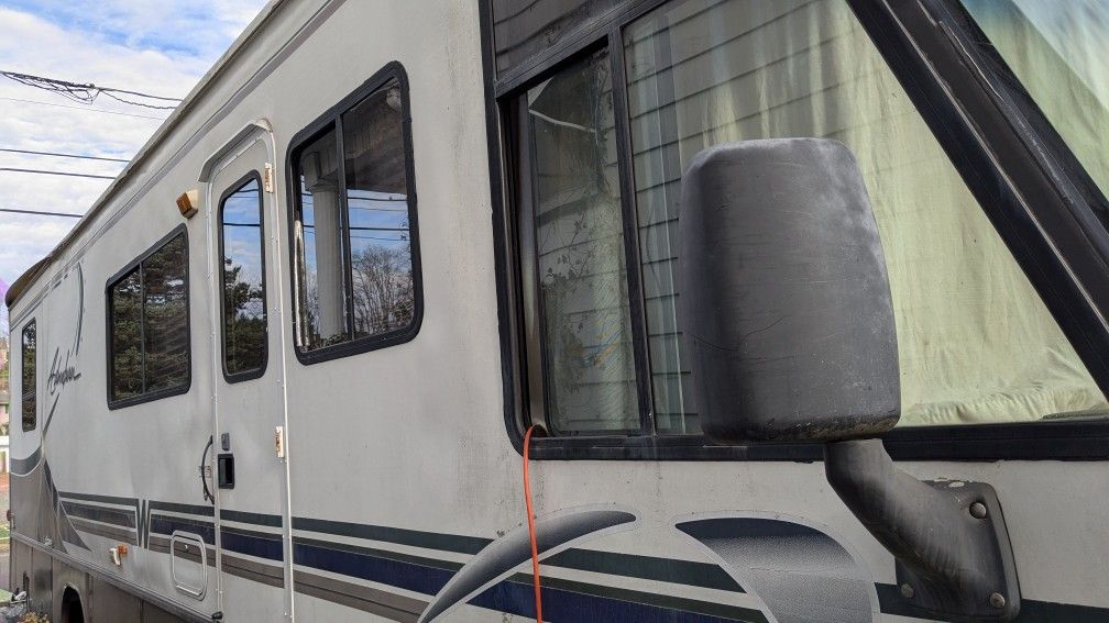 1997 Chevy Winnebago adventurer