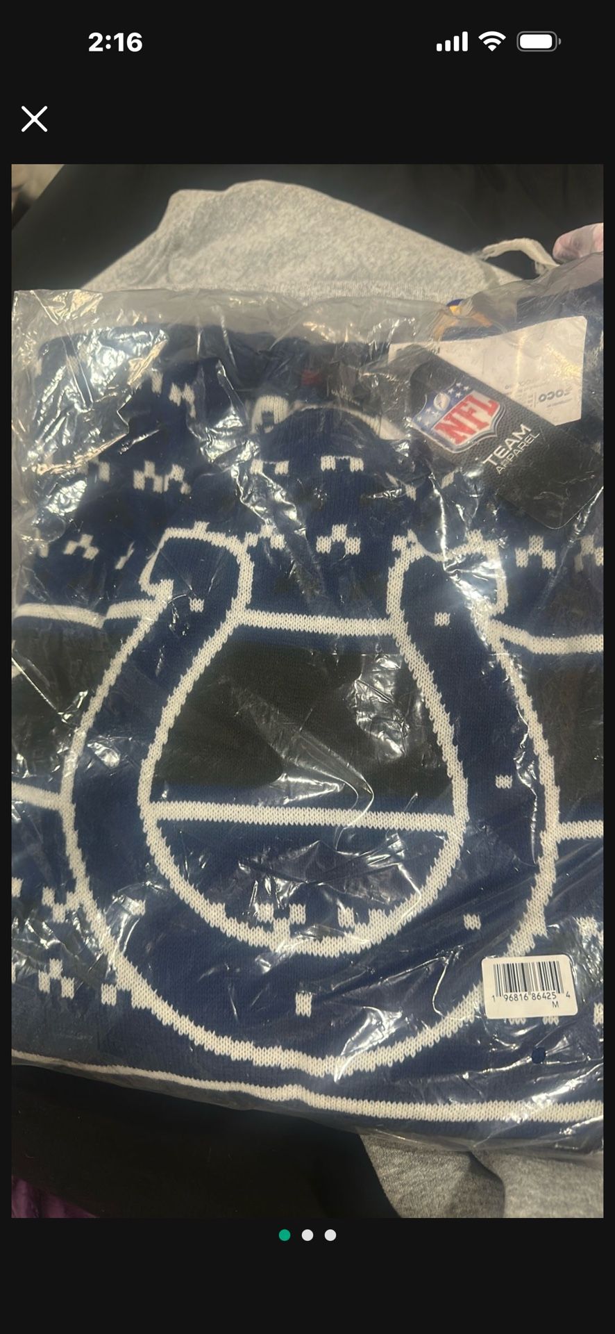Size M In Men’s Colts NFL Sweater