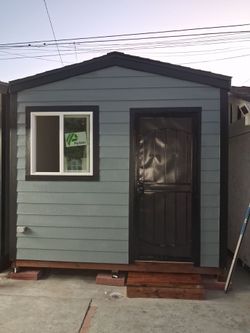 10×10×8 office shed