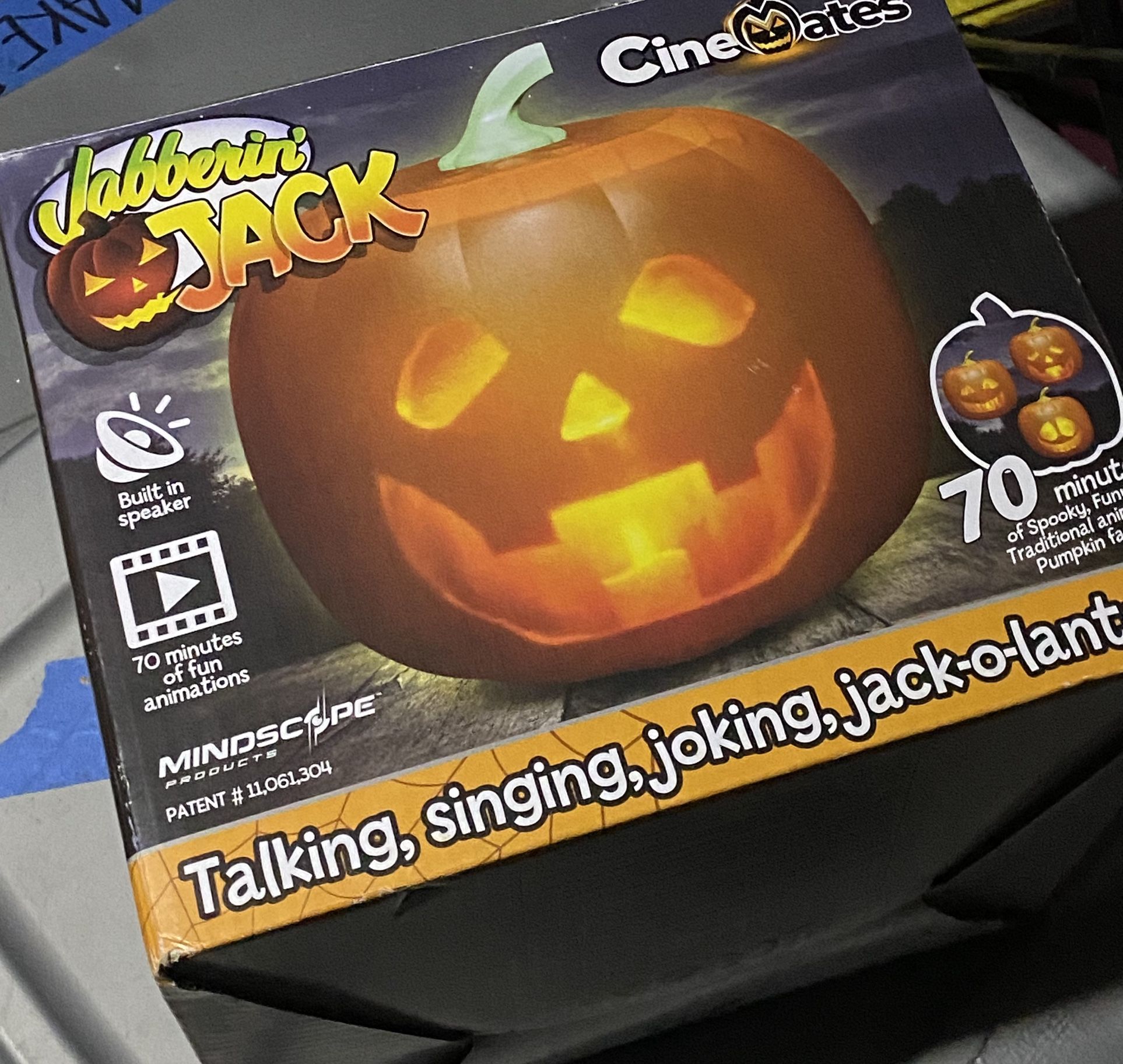 Halloween decor ! Talking Animated Pumpkinbb with Built In Projector & Speaker Plug'n Play