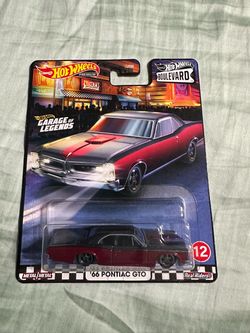 Hot Wheels Premium Boulevard '66 Pontiac GTO