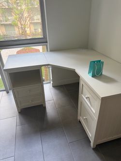 PB Teen Beadboard Smart Corner Desk – Simply White – $600