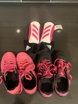 Girls Soccer Cleats Size 2