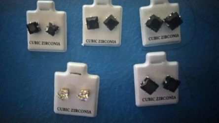 BEAUTIFUL NEW CUBIC ZIRCONIA STUDS, surgical steel posts