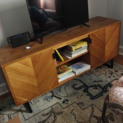 TV Stand/Cabinet