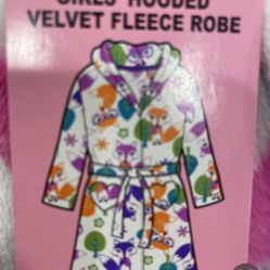 NEW Girls Hooded Velvet Fleece Robe size 10/12