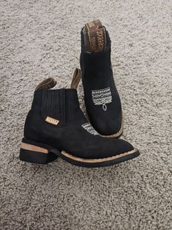 Kids boots
