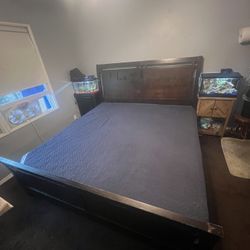 King Size Bed Mattress And Frame 