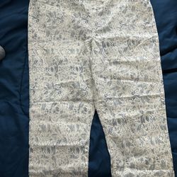Capri Pants XL