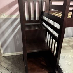 Twin/full Bunk bed 