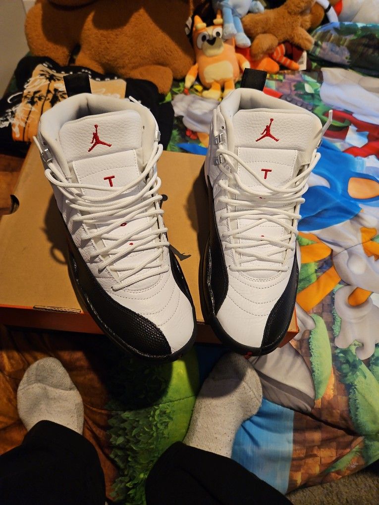 Jordan 12 Red Taxi Size 9.5