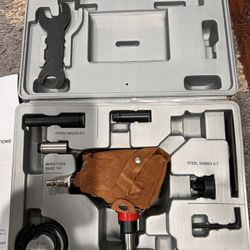 Central Pneumatic Professional Air Hand Nailer Kit 46433 