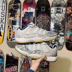 Snakeskin Jordan 11 Size 10.5
