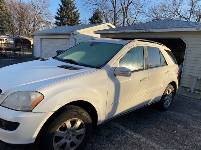 06 Mercedes ml 350 awd part out only !!