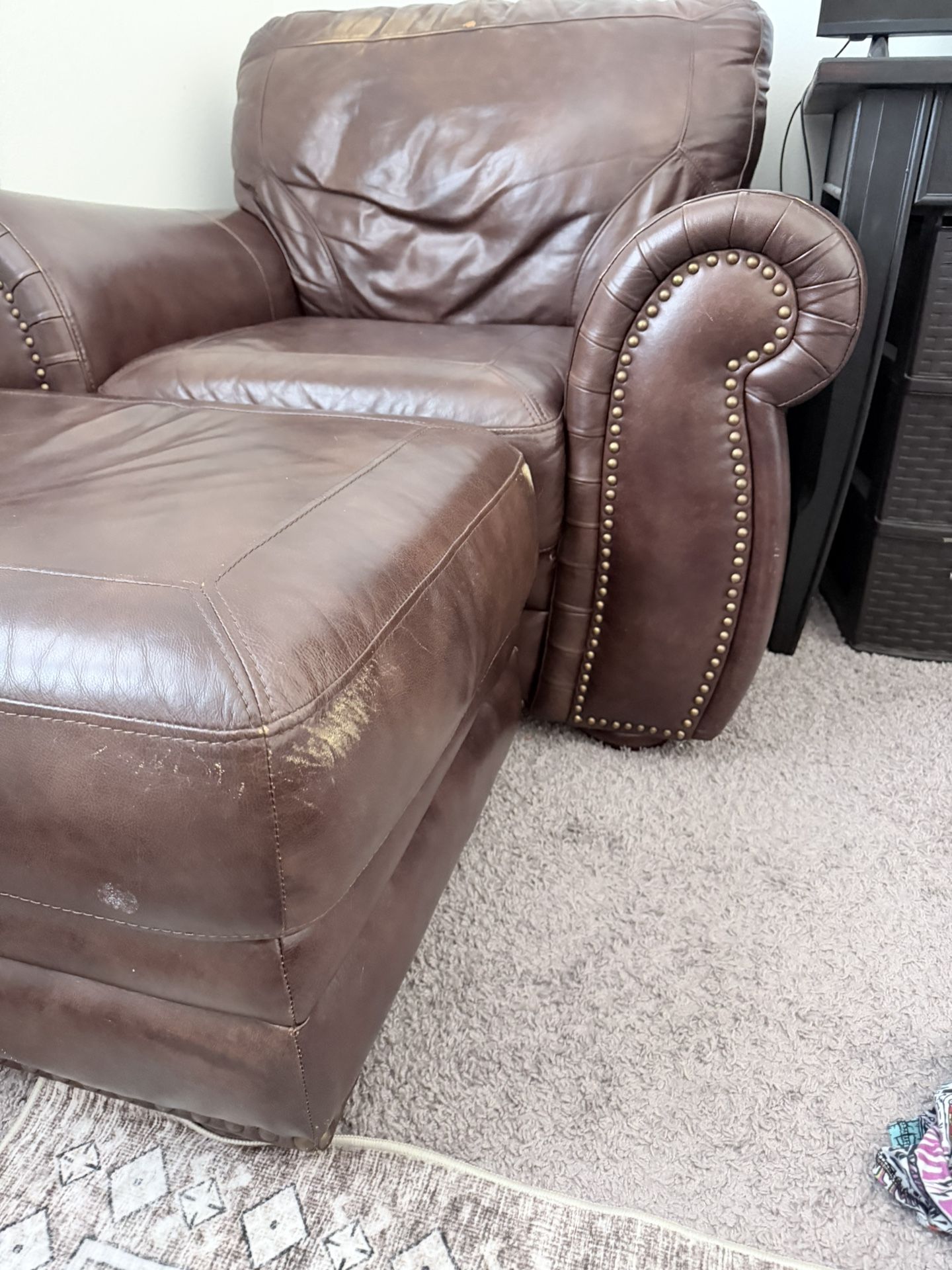 Oversized Chair And Ottoman