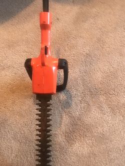 16 In Black &Decker Hedge Trimmer