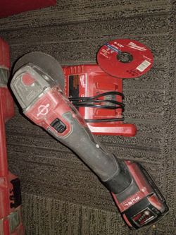 Milwaukee M18 Fuel Cordless Angle Grinder Set