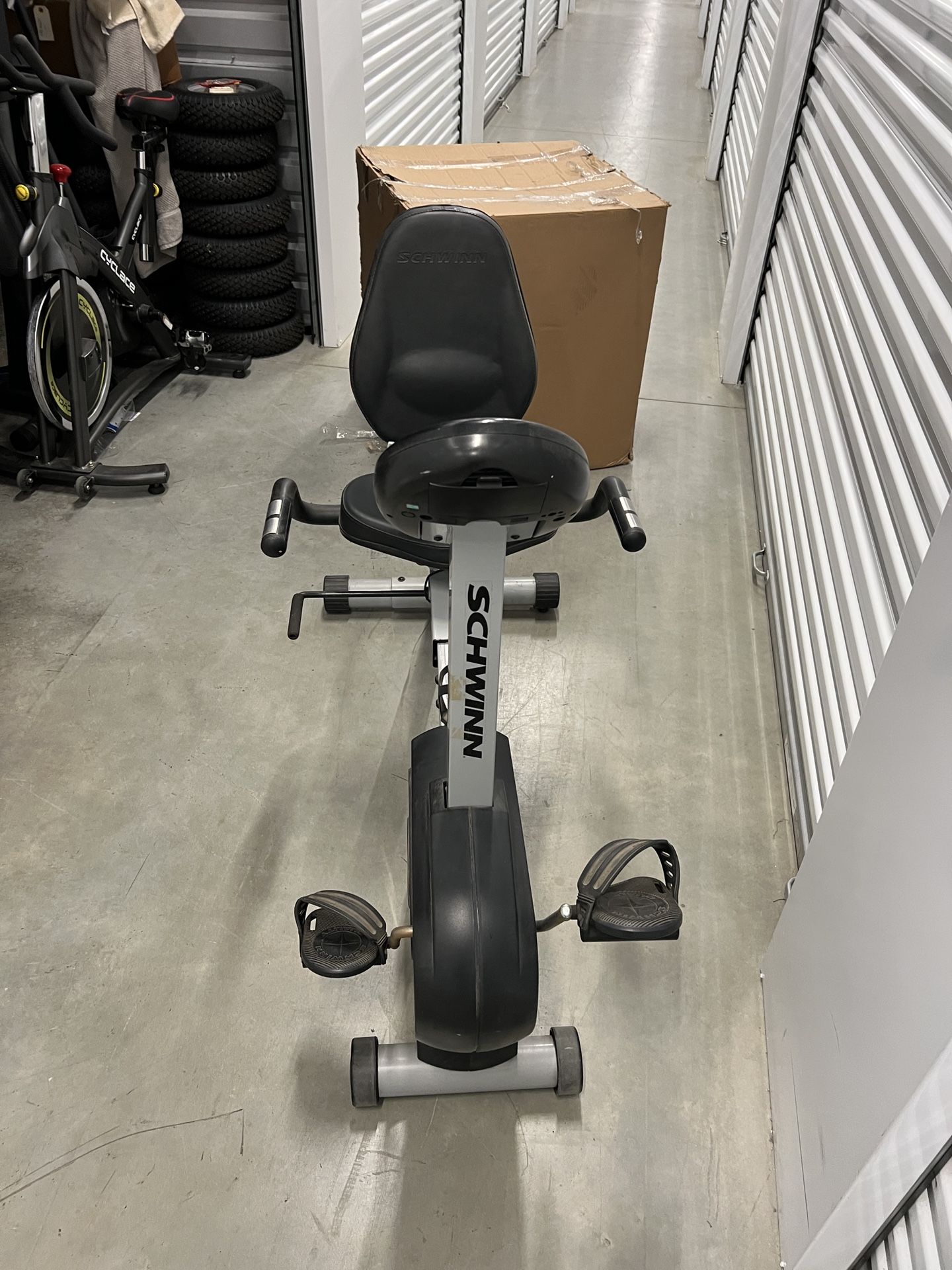 Schwinn 910i Exercise Bike