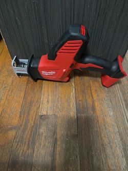 Milwaukee Sawzall M18 $90 tool only pick up in Van Nuys