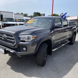 2017 Toyota Tacoma