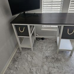Desk With Drawers 