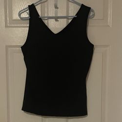 Ivory & Black Sleeveless Tops Size Large $3.00 Each 