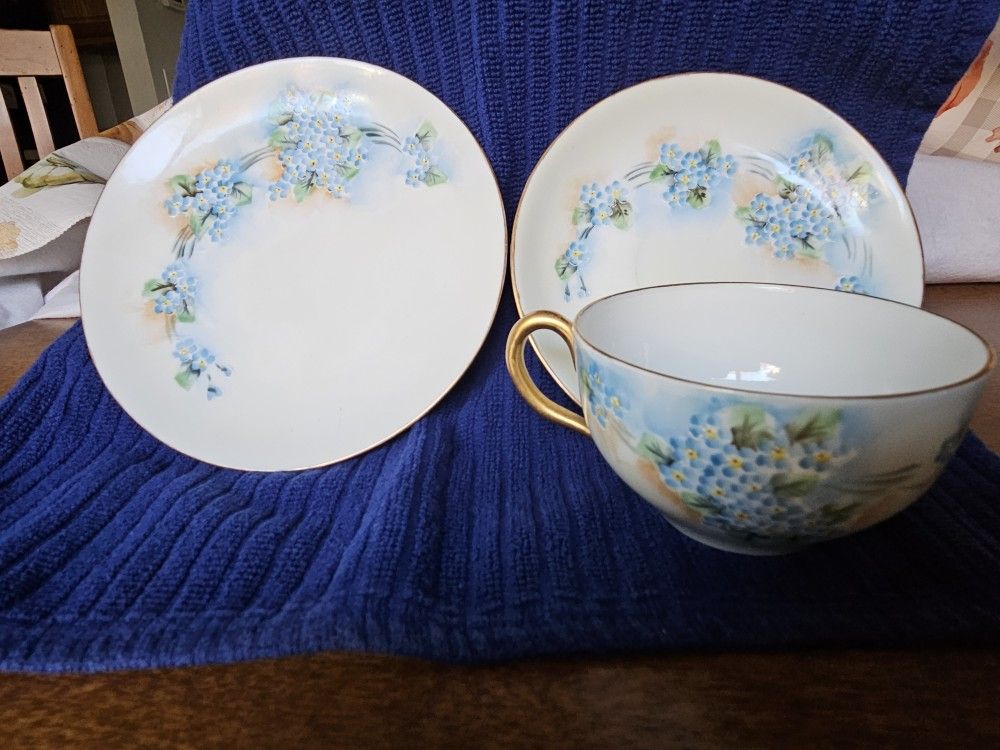 Noritake Cup with Saucer & Dessert Plate 