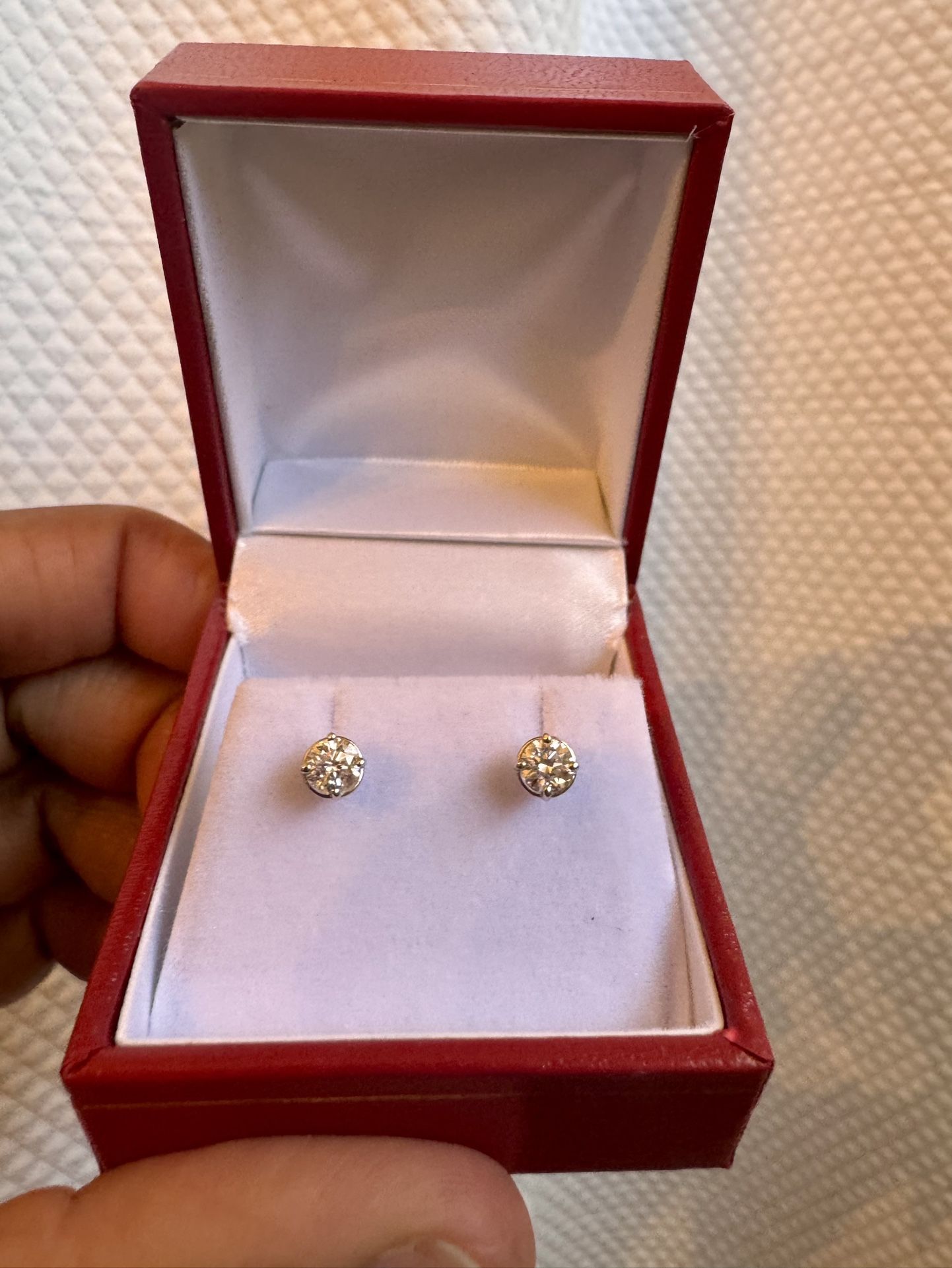 Diamond Stud Earrings-FREE ring