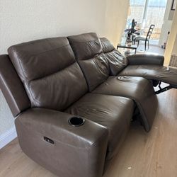 Jerome’s Electric Reclining Couch Originally 1500