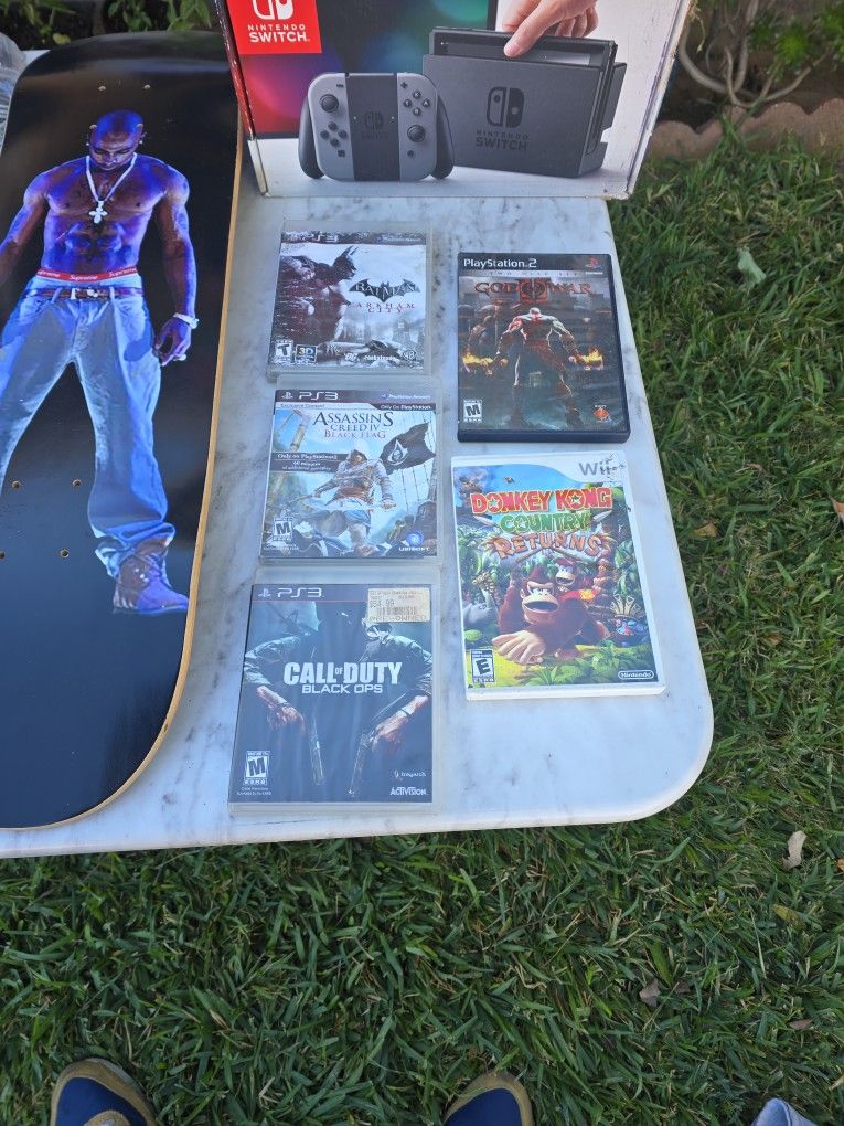 Ps3 COD black Ops. Assassin's Creed IV . Batman Arkham City. Ps2 God Of War 2disc. Wii Dk Coutry