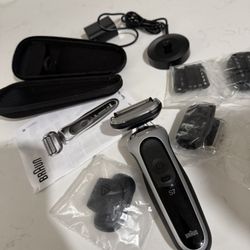 Braun Series 7 7032cs Flex Electric Razor for Men