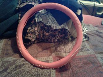 Pink Steringwheel Cover / Never Used